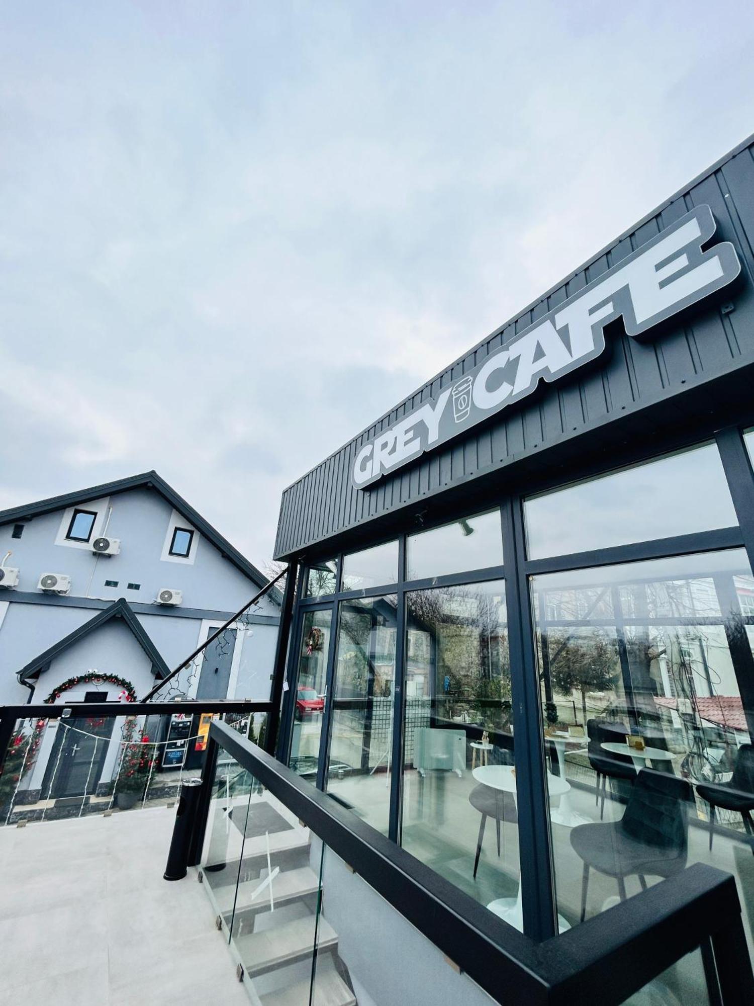 Grey Boutique Hotel Palas Яш Екстериор снимка