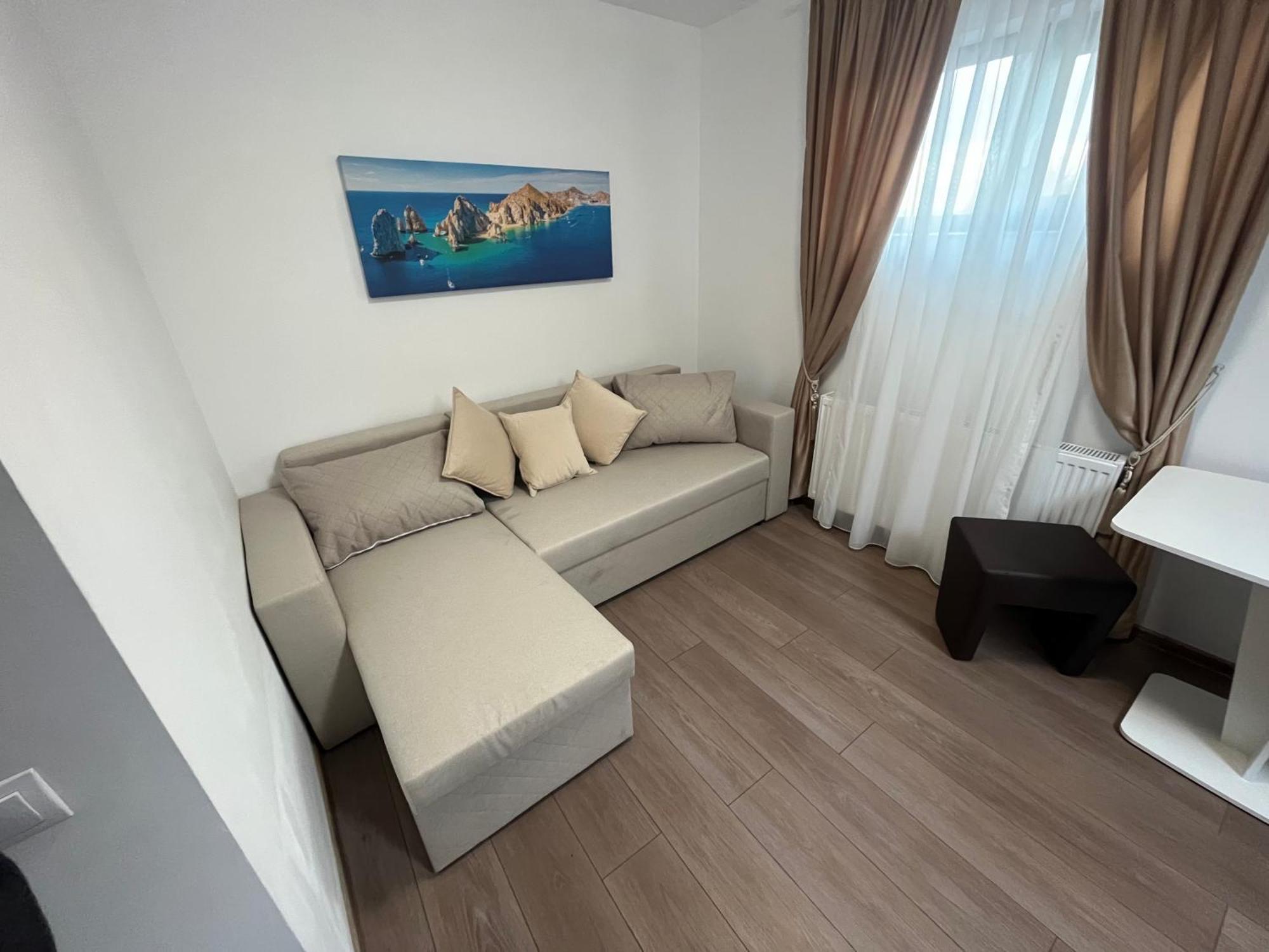 Grey Boutique Hotel Palas Яш Екстериор снимка