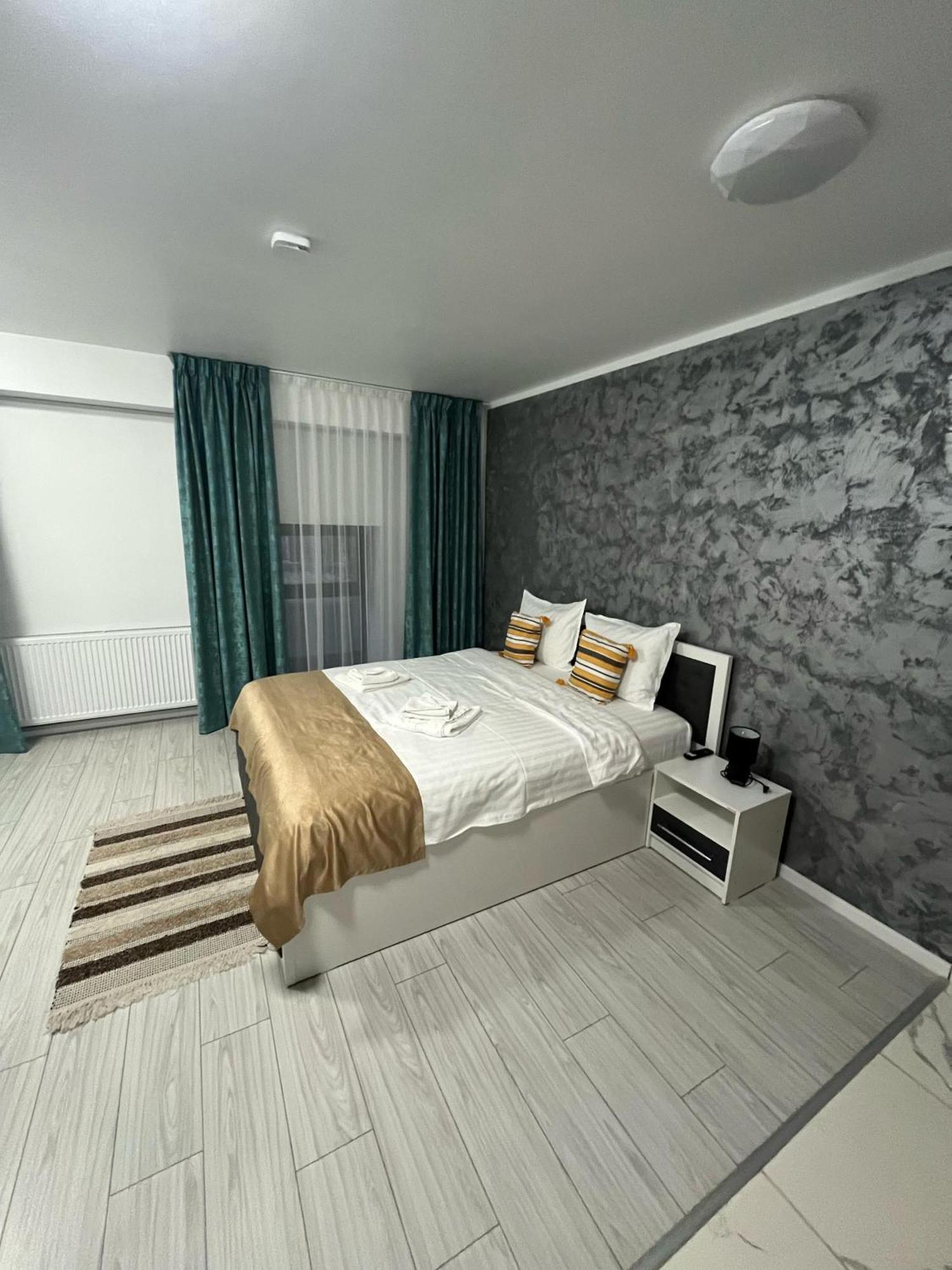 Grey Boutique Hotel Palas Яш Екстериор снимка