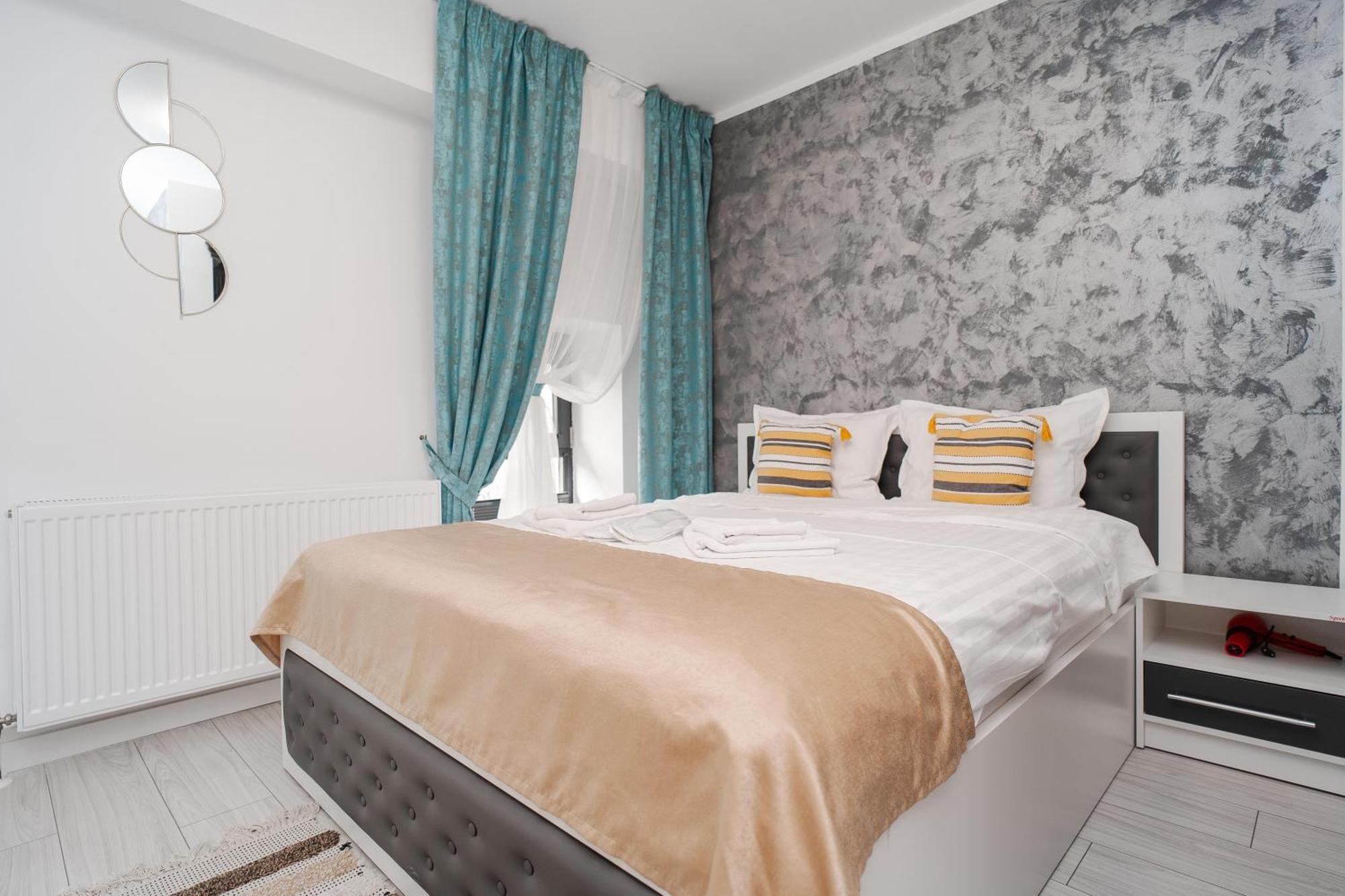 Grey Boutique Hotel Palas Яш Екстериор снимка