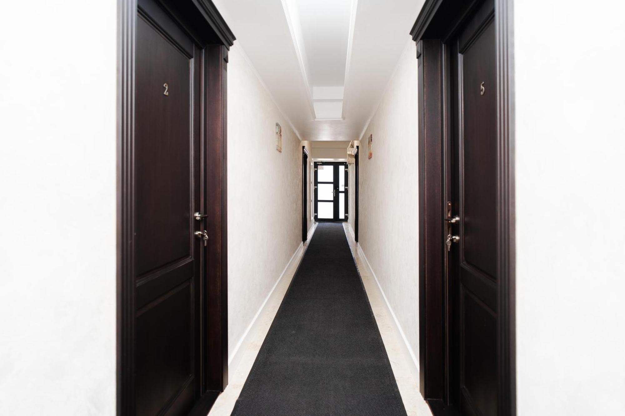 Grey Boutique Hotel Palas Яш Екстериор снимка