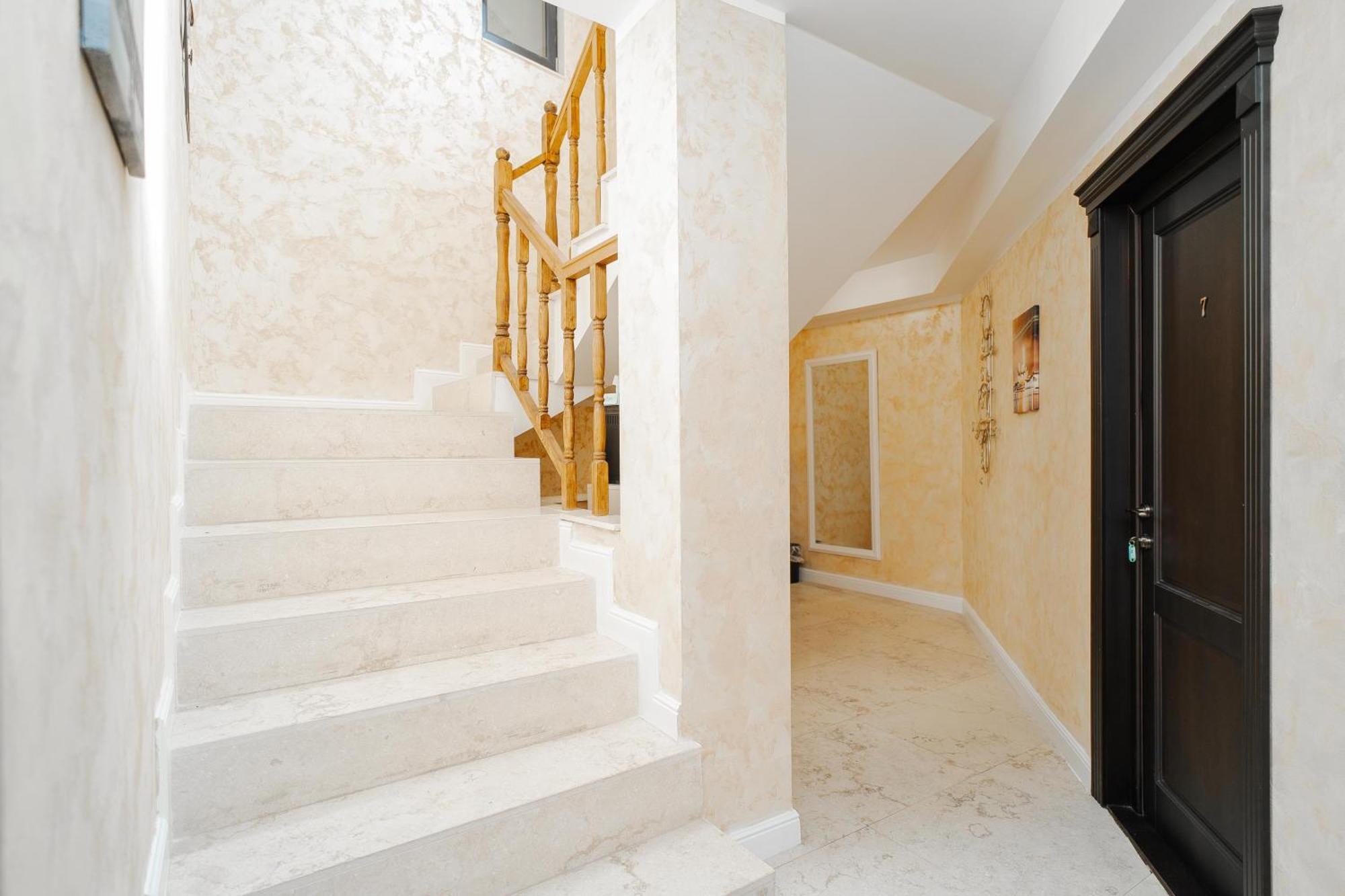 Grey Boutique Hotel Palas Яш Екстериор снимка
